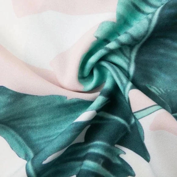 Tropical Palm Leaf Chiffon Tank Top - Picture 3 of 5